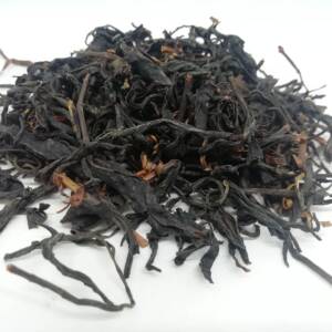 Китайський червоний чай з старовинного дерева Ешен Гу шу Хун Ча