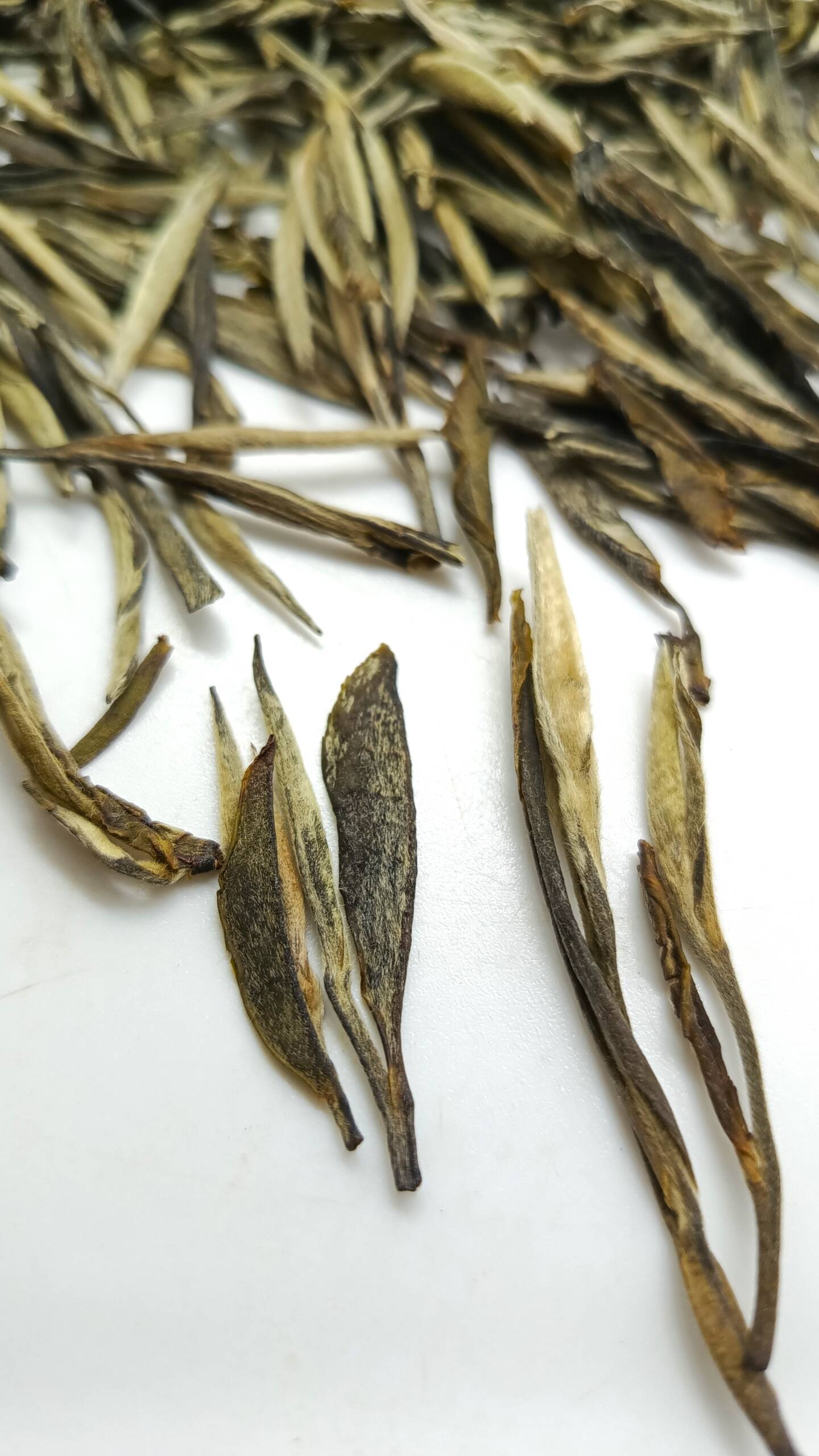 Китайский злёный высокогорный чай Нефритовая Игла 100г Китайский злёный высокогорный чай Нефритовая Игла 100г